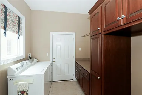 145 Rose Drive Bloomingdale IL 60108