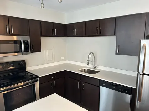 5600 North Sheridan Road Chicago IL 60660