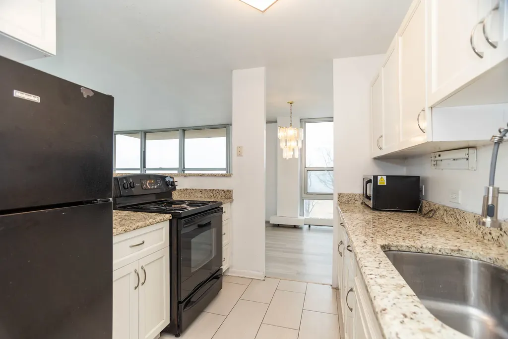 6730 South South Shore Drive Chicago IL 60649