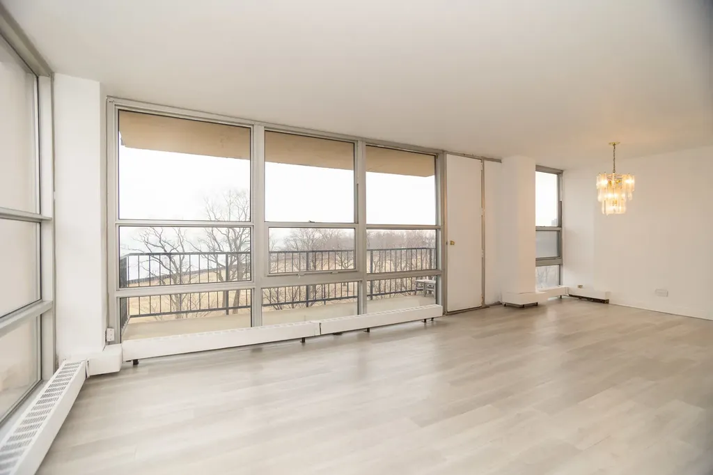 6730 South South Shore Drive Chicago IL 60649