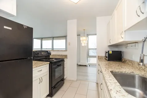 6730 South South Shore Drive Chicago IL 60649