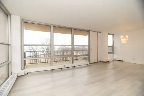 6730 South South Shore Drive Chicago IL 60649