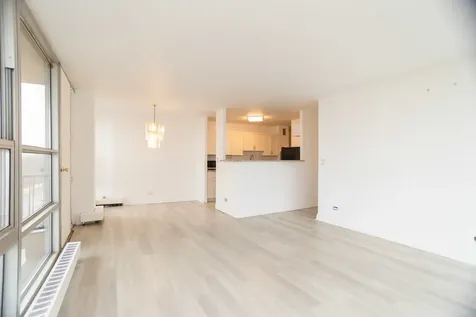 6730 South South Shore Drive Chicago IL 60649