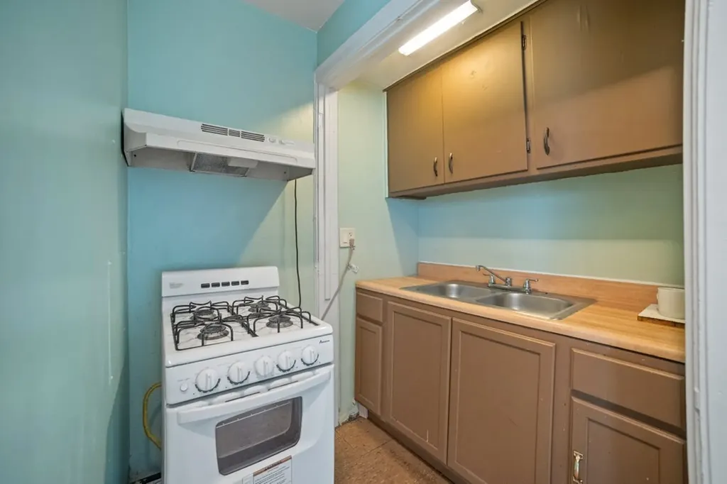 3900 West 26th Street Chicago IL 60623
