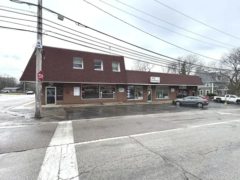 375-395 East State Street South Elgin IL 60177