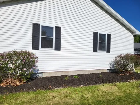 129 Country Oak Street Seneca IL 61360