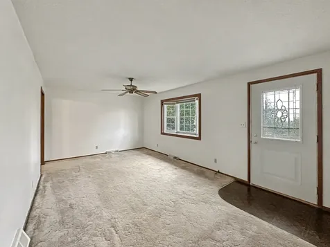 107 South Clinton Street Ashkum IL 60911