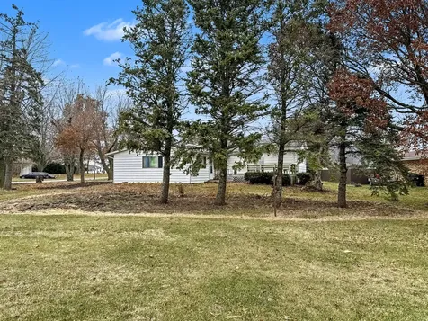 107 South Clinton Street Ashkum IL 60911