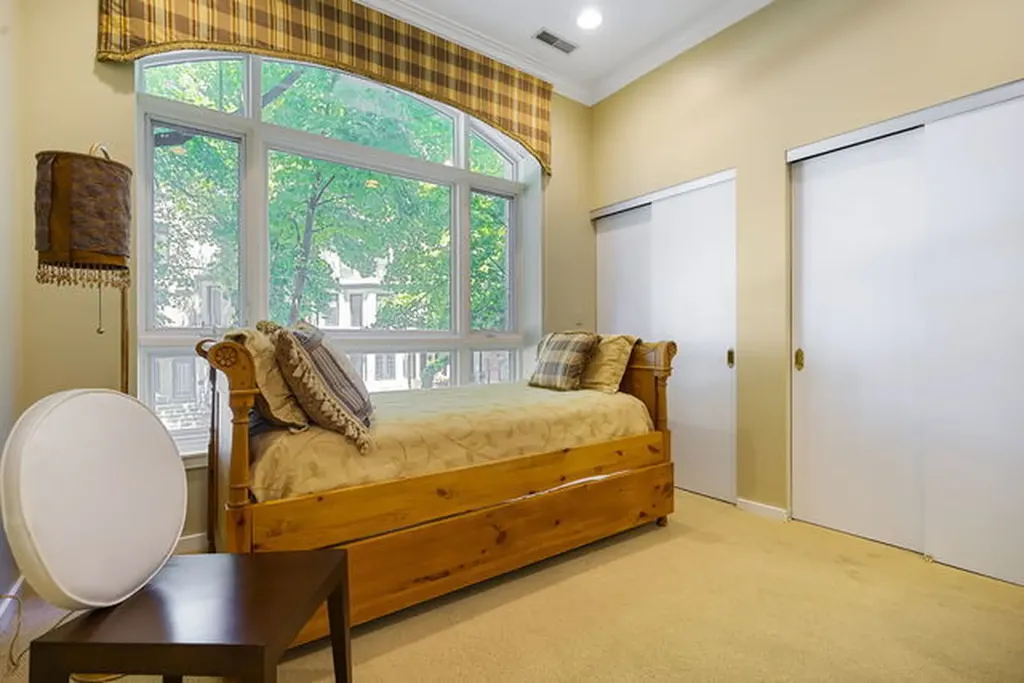 45 East Cedar Street Chicago IL 60611