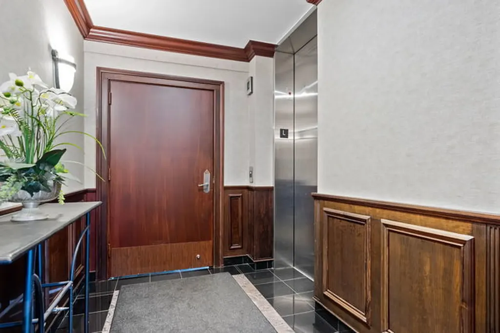 45 East Cedar Street Chicago IL 60611