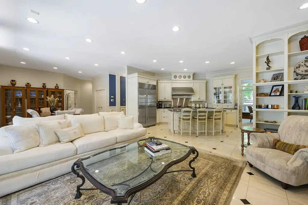 45 East Cedar Street Chicago IL 60611