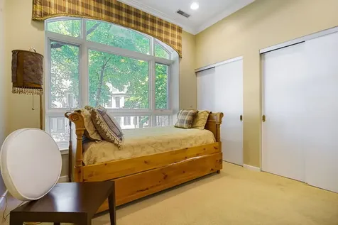 45 East Cedar Street Chicago IL 60611