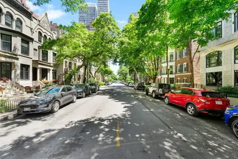 45 East Cedar Street Chicago IL 60611