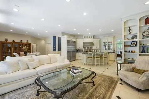 45 East Cedar Street Chicago IL 60611