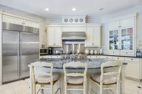 45 East Cedar Street Chicago IL 60611