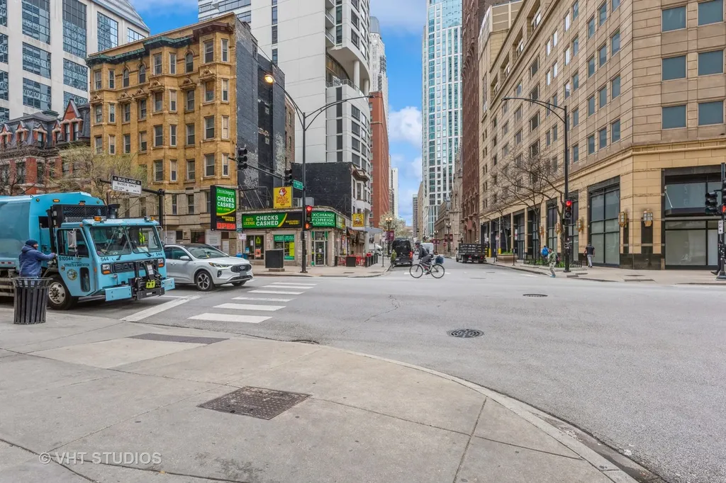 806 North Rush Street Chicago IL 60611