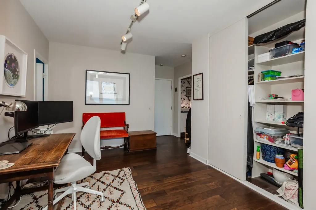 880 North Lake Shore Drive Chicago IL 60611