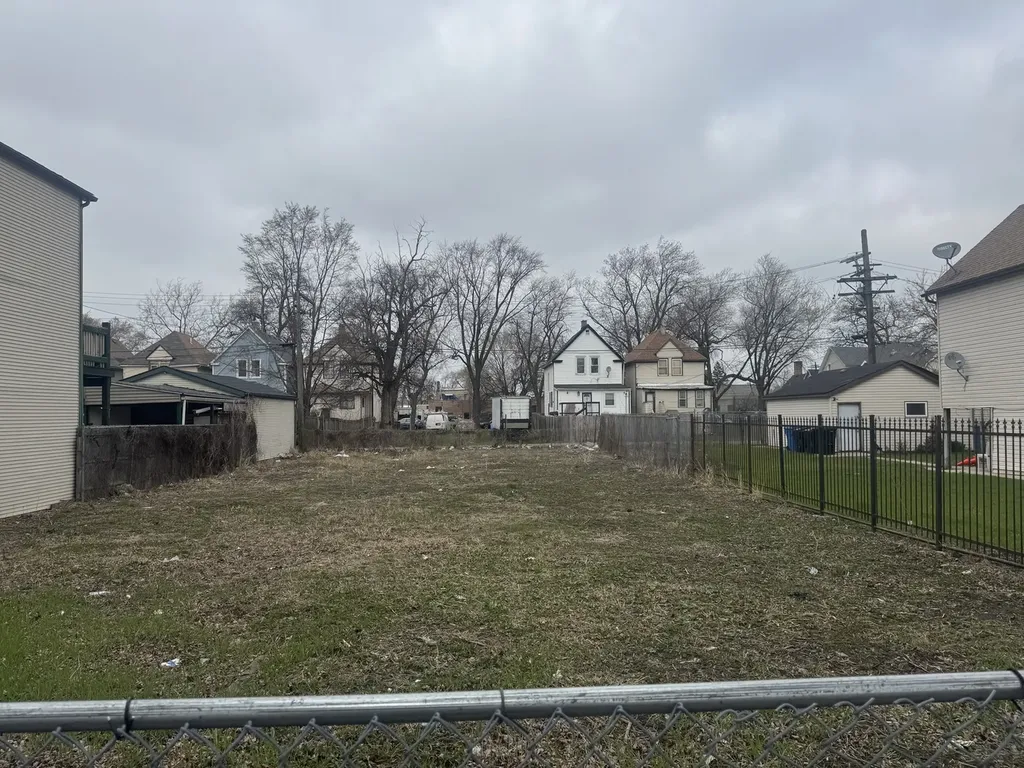 4644 West Ohio Street Chicago IL 60644