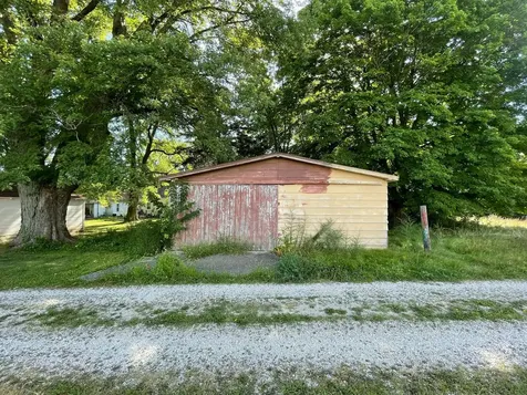 608 South Elm Street Villa Grove IL 61956