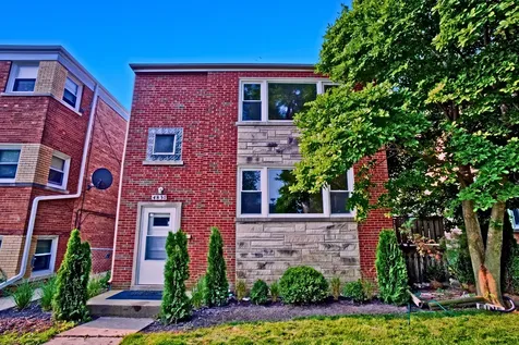 4831 Kirk Street Skokie IL 60077