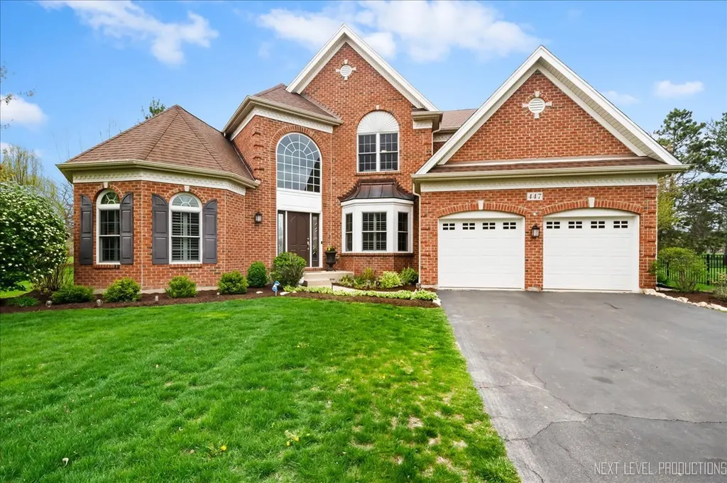 447 Lake Run Court North Aurora IL 60542