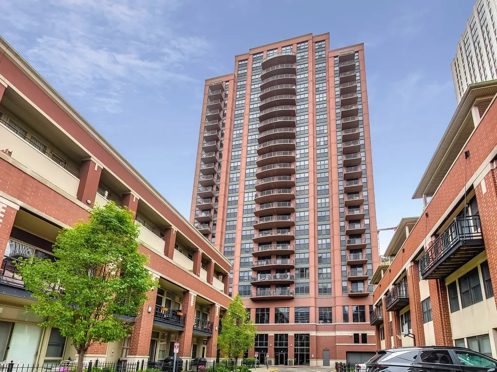 330 North Jefferson Street Chicago IL 60661
