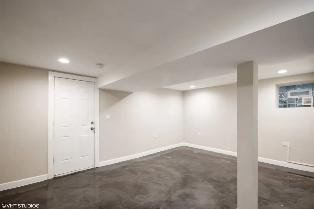 7532 South Parnell Avenue Chicago IL 60620
