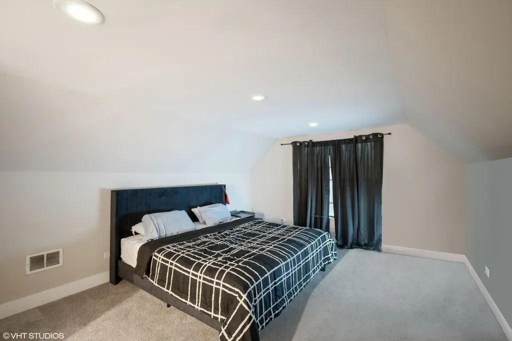 7532 South Parnell Avenue Chicago IL 60620