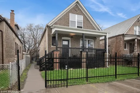 7532 South Parnell Avenue Chicago IL 60620