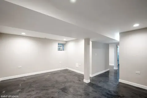 7532 South Parnell Avenue Chicago IL 60620