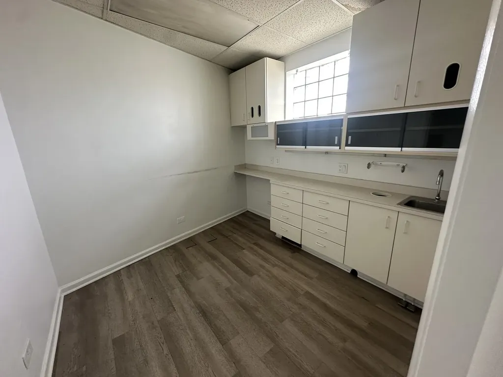 7156 West Higgins Avenue Chicago IL 60656