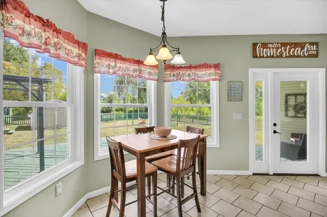 48 Nightingale Circle Camargo IL 61919