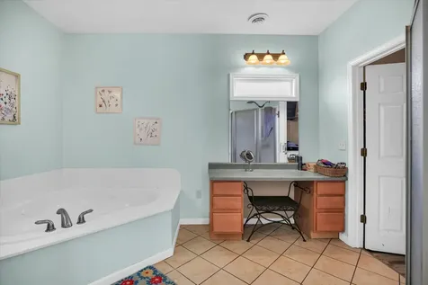 48 Nightingale Circle Camargo IL 61919