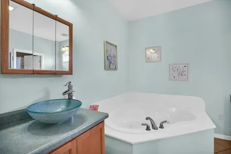 48 Nightingale Circle Camargo IL 61919