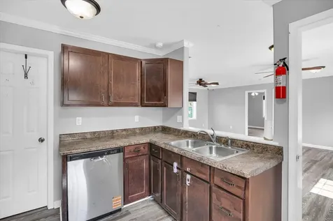 48 Nightingale Circle Camargo IL 61919
