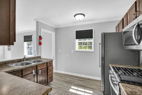 48 Nightingale Circle Camargo IL 61919