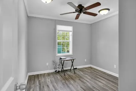 48 Nightingale Circle Camargo IL 61919