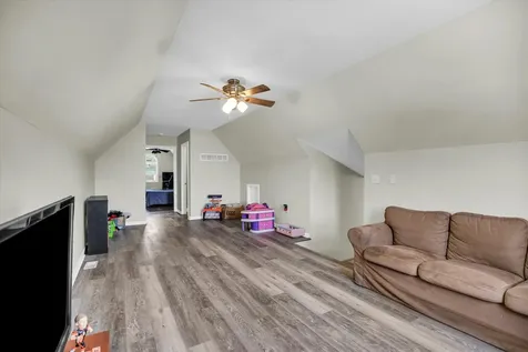 48 Nightingale Circle Camargo IL 61919