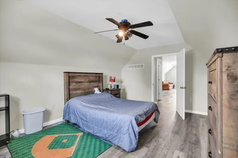 48 Nightingale Circle Camargo IL 61919