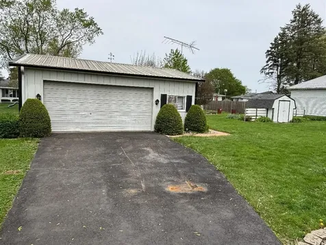 308 West Jefferson Street Danforth IL 60930