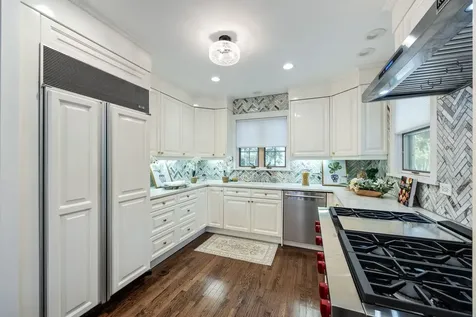 527 Warwick Road Kenilworth IL 60043