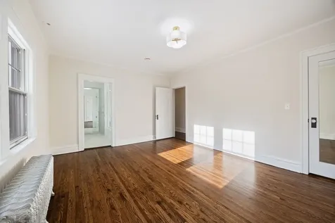 527 Warwick Road Kenilworth IL 60043