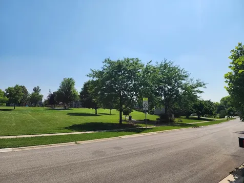 1998 North Karen Lane Round Lake Beach IL 60073