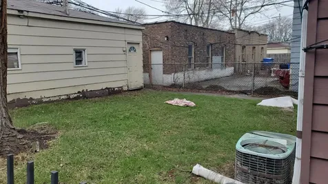 6414 North Rockwell Street Chicago IL 60645