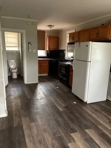 15742 Central Park Avenue Markham IL 60428