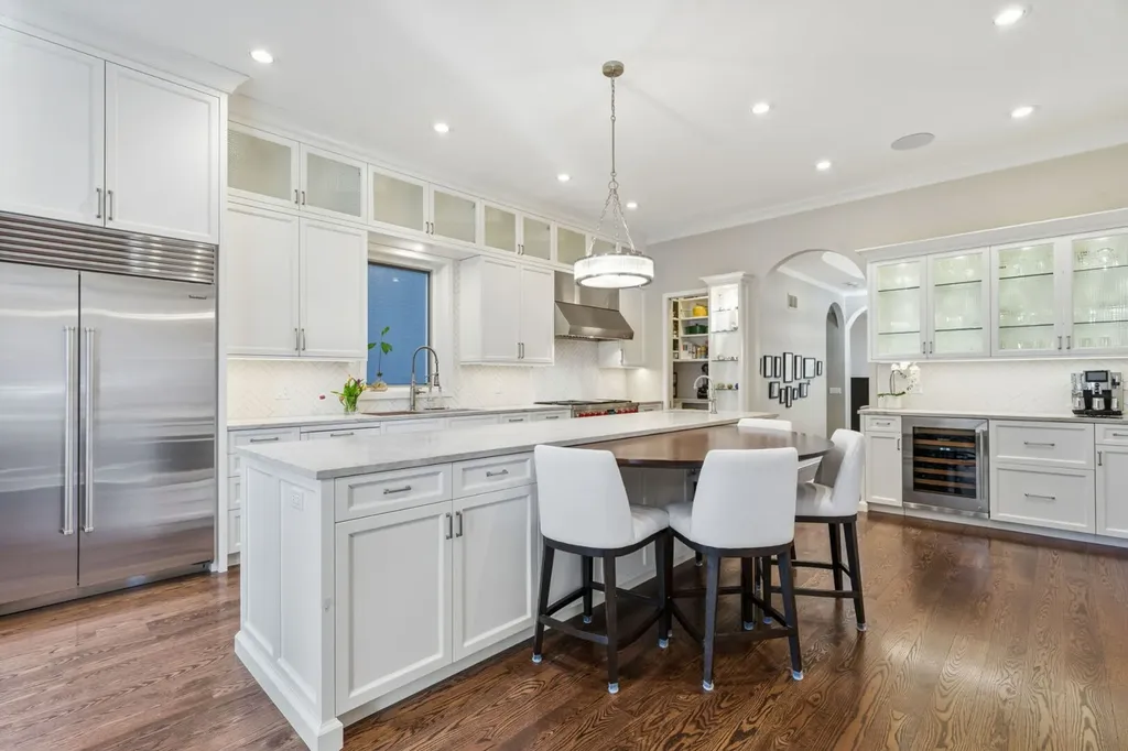 1816 North Hudson Avenue Chicago IL 60614