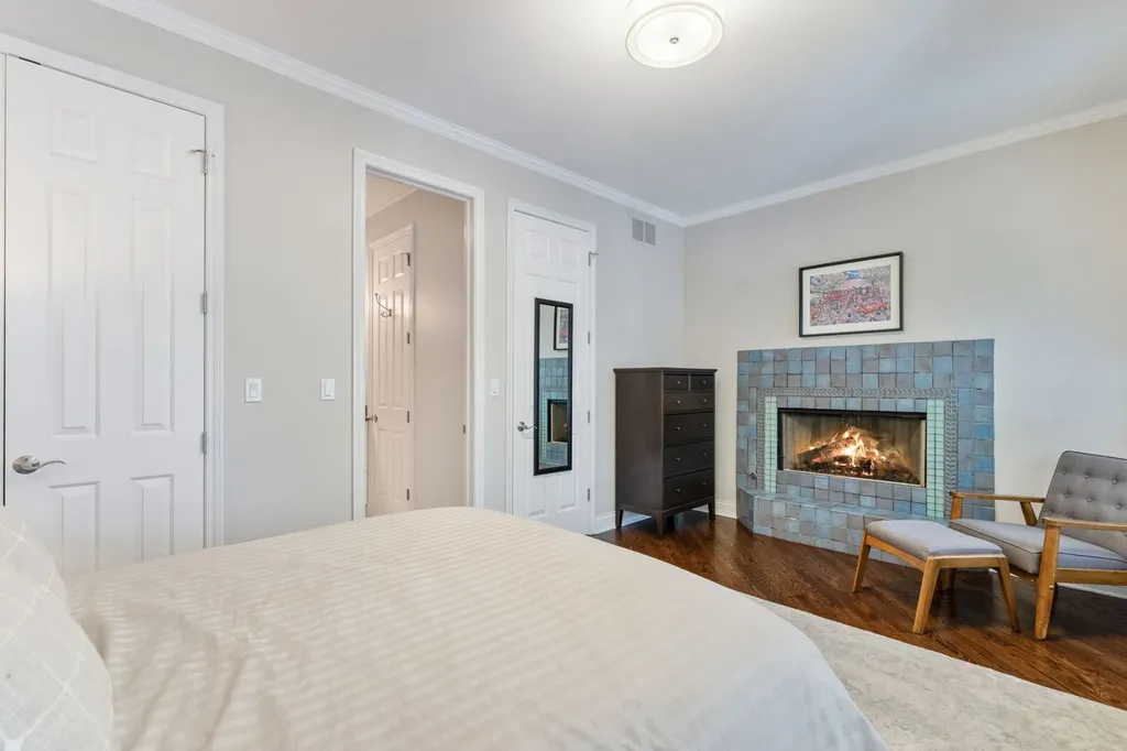 1816 North Hudson Avenue Chicago IL 60614