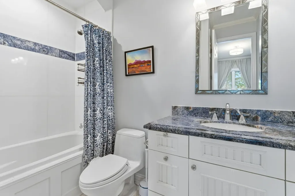 1816 North Hudson Avenue Chicago IL 60614