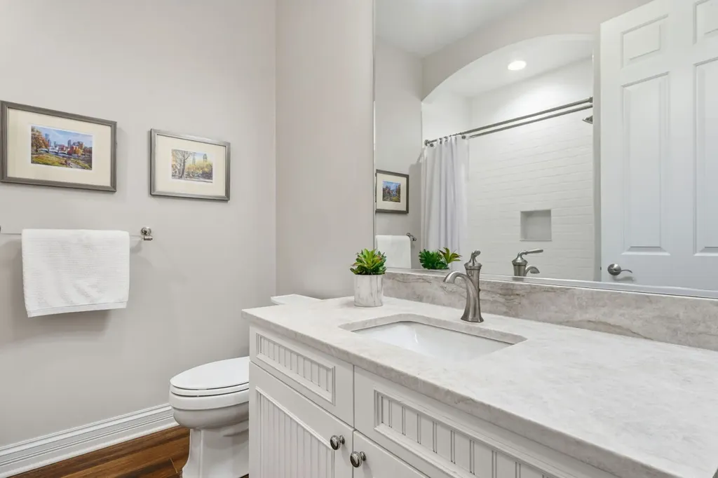 1816 North Hudson Avenue Chicago IL 60614