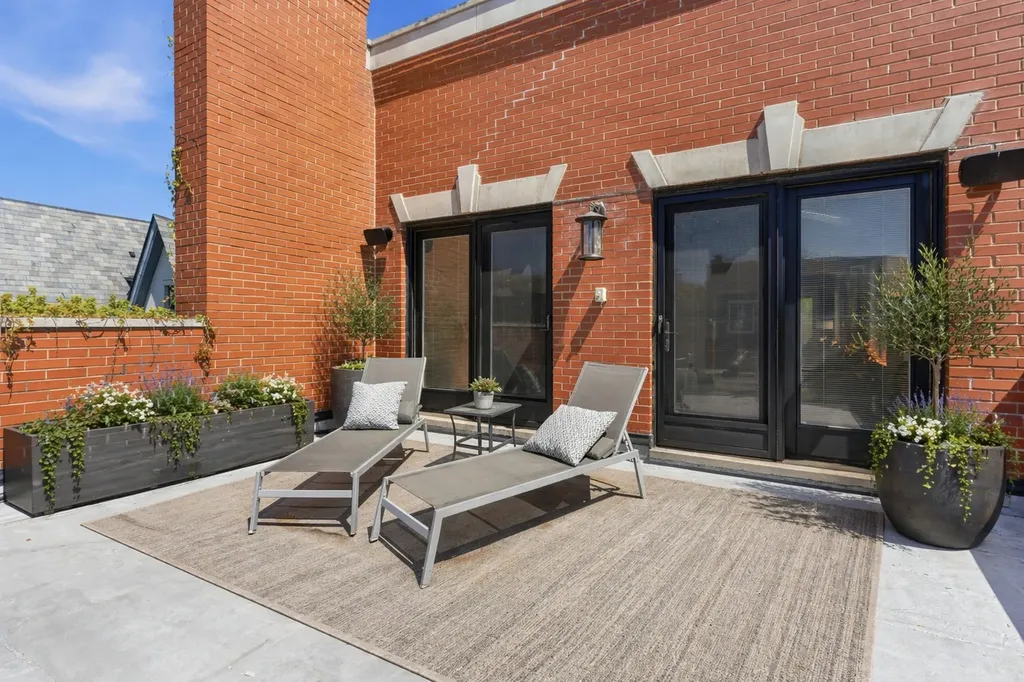 1816 North Hudson Avenue Chicago IL 60614